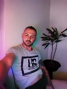 papichulo0099 online show from 04/05/26, 03:15