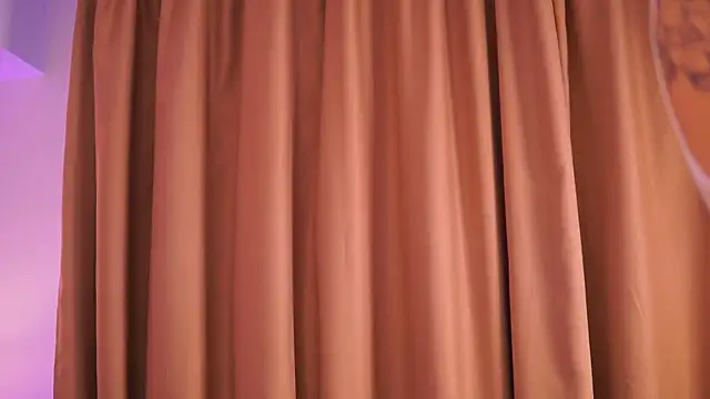 Snapshot of ChloeObril chatting on 04/26/26, 03:10 ChloeObril online show from 04/26/26, 03:10