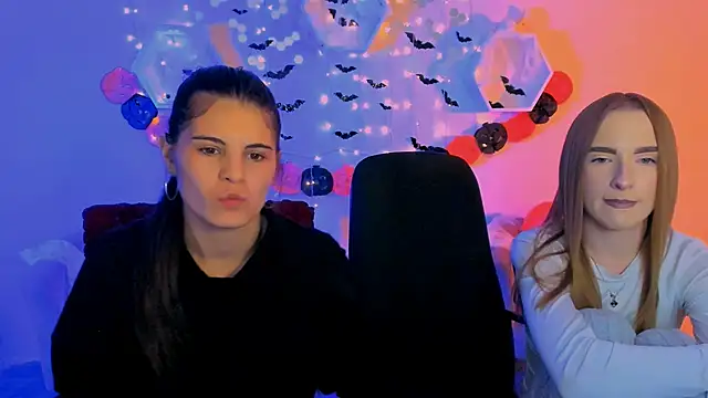 lizzie boom online show from 10/27/25, 10:36