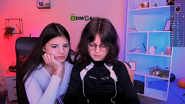 lizzie boom online show from 11/08/25, 09:02