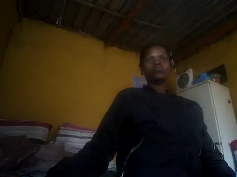 Caramelchick01 online show from 09/25/25, 07:45