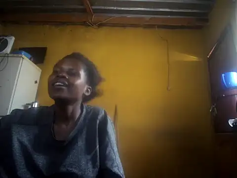 Caramelchick01 online show from 10/17/25, 08:17