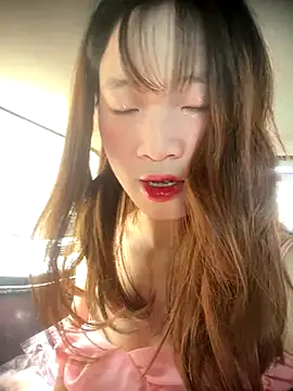 Snapshot of littleqiu chatting on 09/13/25, 07:19 littleqiu online show from 09/13/25, 07:19