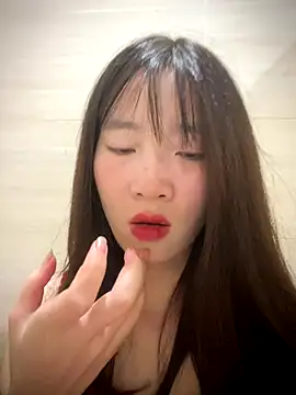 Snapshot of littleqiu chatting on 09/22/25, 11:12 littleqiu online show from 09/22/25, 11:12