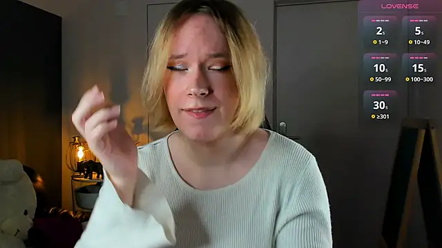 Snapshot of Amanda_Butlerr chatting on 11/05/25, 09:53 Amanda Butlerr online show from 11/05/25, 09:53