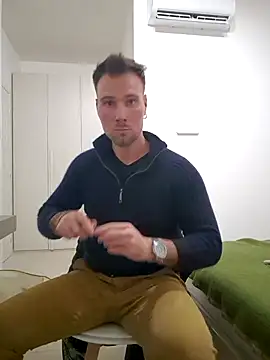 mrlyuis online show from 11/27/25, 08:22