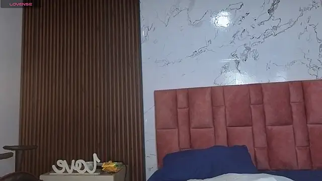 anna beneet online show from 11/05/25, 02:50