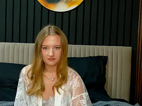 DarcyWilsy online show from 09/08/25, 08:41