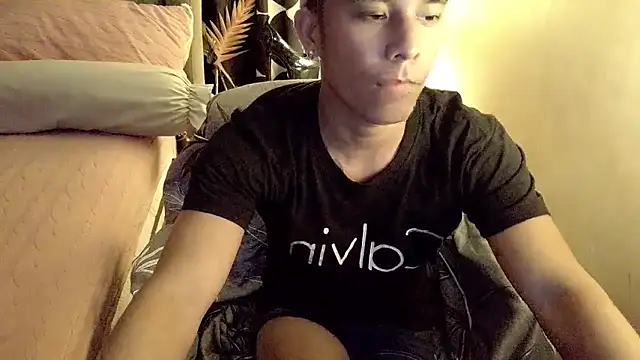 Snapshot of AsianHorseCockOwen chatting on 11/23/25, 12:38 AsianHorseCockOwen online show from 11/23/25, 12:38