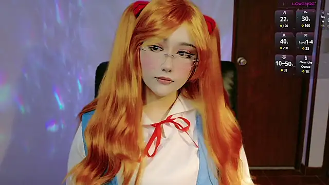 Snapshot of Livelle69 chatting on 11/11/25, 02:55 Livelle69 online show from 11/11/25, 02:55