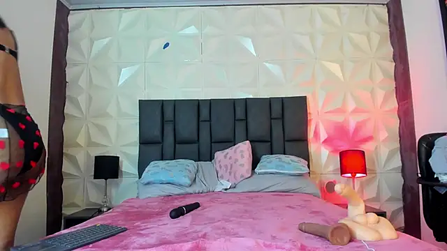 BustyGlow online show from 10/04/25, 10:46