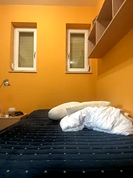 Snapshot of Raveman chatting on 09/13/25, 02:50 Raveman online show from 09/13/25, 02:50