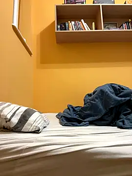 Snapshot of Raveman chatting on 11/25/25, 05:13 Raveman online show from 11/25/25, 05:13