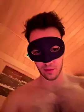 Snapshot of Raveman chatting on 12/14/25, 06:12 Raveman online show from 12/14/25, 06:12