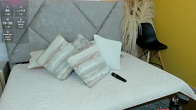 Brunnette Sensation online show from 11/26/25, 06:20