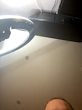 Snapshot of Bellissa_ chatting on 09/17/25, 01:46 Bellissa online show from 09/17/25, 01:46