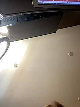 Snapshot of Bellissa_ chatting on 09/27/25, 02:11 Bellissa online show from 09/27/25, 02:11