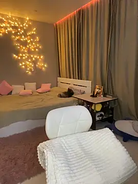 Snapshot of Bellissa_ chatting on 10/30/25, 02:29 Bellissa online show from 10/30/25, 02:29