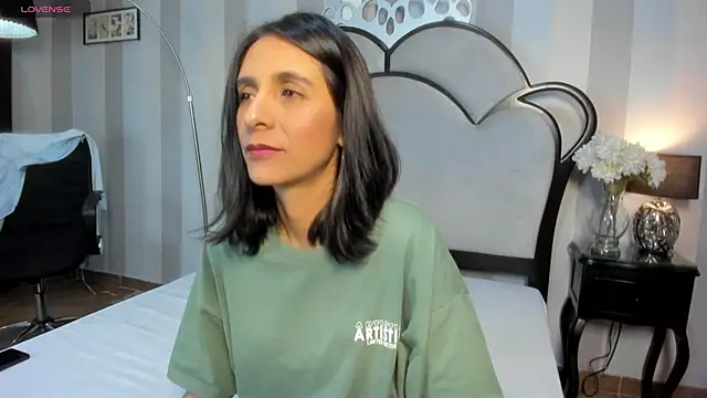 MiaAmore  online show from 01/16/26, 07:40