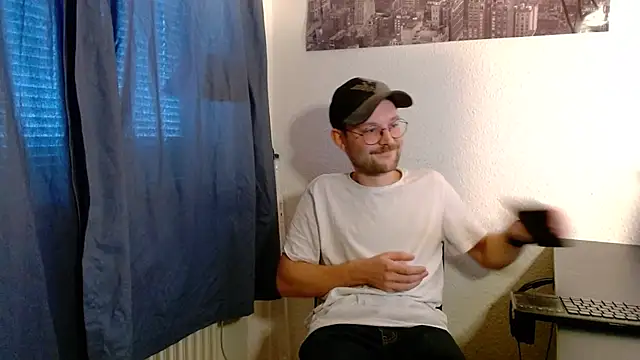 Snapshot of ChefDeLust chatting on 10/18/25, 03:46 ChefDeLust online show from 10/18/25, 03:46