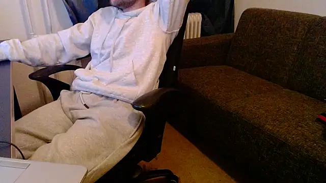 Snapshot of ChefDeLust chatting on 11/25/25, 04:29 ChefDeLust online show from 11/25/25, 04:29