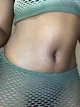 Lady-Amina online show from 04/15/26, 05:20