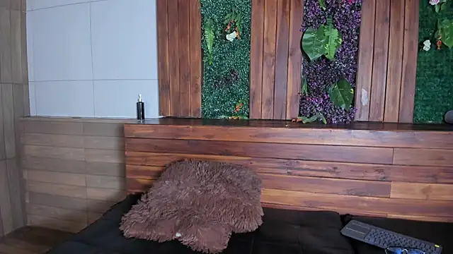 AustinJones  online show from 12/04/25, 06:38