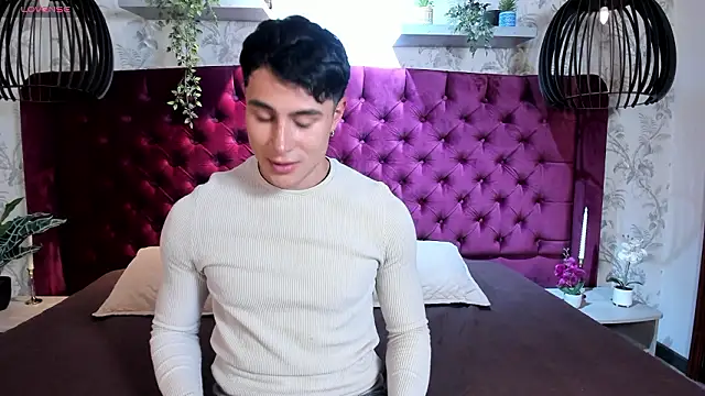 AustinJones  online show from 02/11/26, 07:19