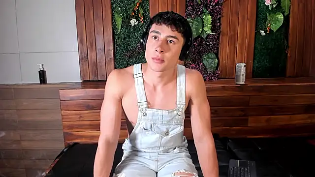 AustinJones  online show from 02/16/26, 07:10