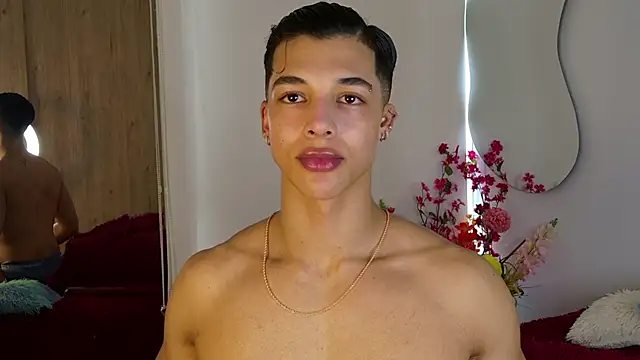 Troye Williams online show from 03/25/26, 01:06