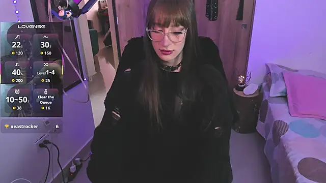 starrraura online show from 12/22/25, 07:11