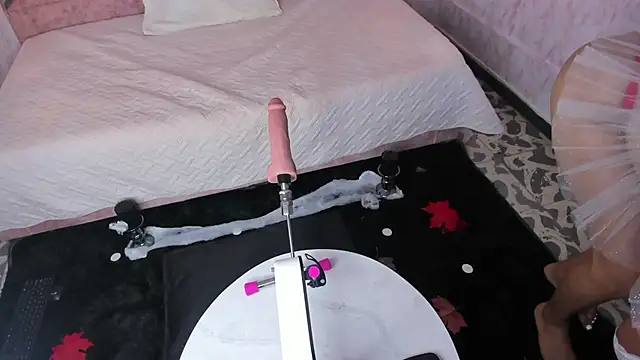 HOT EMIILY  online show from 10/25/25, 11:51