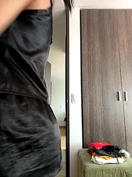 Victoria alson online show from 10/21/25, 03:24