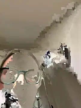 Snapshot of shory233 chatting on 11/16/25, 11:05 shory233 online show from 11/16/25, 11:05