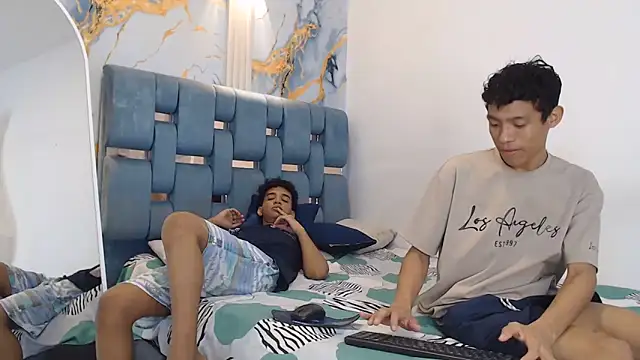 BEAUTY BOYS1 online show from 03/18/26, 10:24