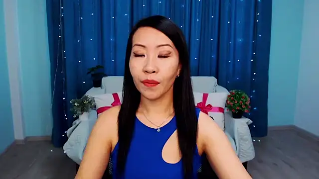 LiaPak online show from 10/27/25, 12:58