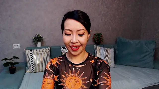 LiaPak online show from 11/14/25, 01:04