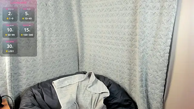 MiaLores online show from 12/23/25, 08:23