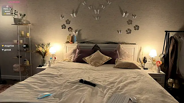 BrightAnnie online show from 05/05/26, 02:14