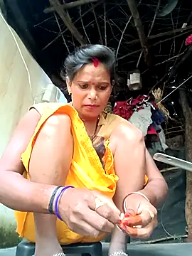 cute diya 12 online show from 10/13/25, 02:11