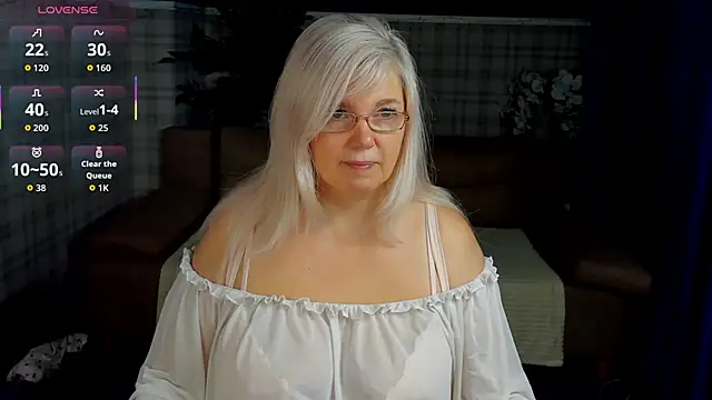 Hella Fabel online show from 03/06/26, 01:13