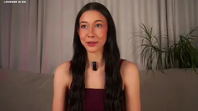 Snapshot of EviaRabasca chatting on 11/24/25, 11:21 EviaRabasca online show from 11/24/25, 11:21