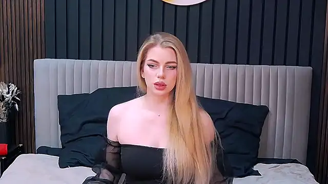 MilanaCeleste online show from 11/22/25, 07:02