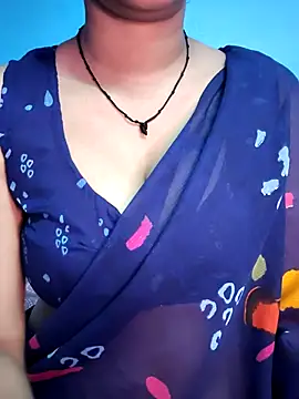 Snapshot of jaan-step chatting on 11/18/25, 03:01 jaan-step online show from 11/18/25, 03:01