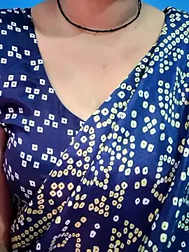 Snapshot of jaan-step chatting on 12/04/25, 02:10 jaan-step online show from 12/04/25, 02:10