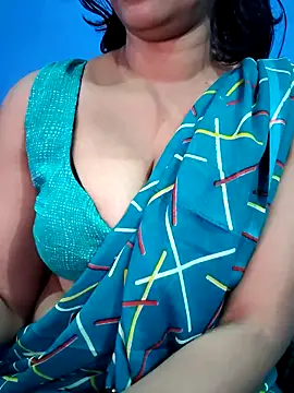 Snapshot of jaan-step chatting on 12/14/25, 04:01 jaan-step online show from 12/14/25, 04:01