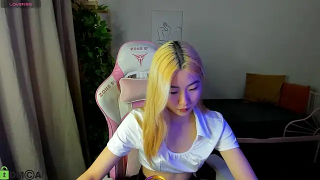 Aisi 18 online show from 10/09/25, 05:38