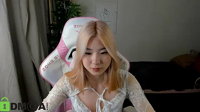 Aisi 18 online show from 10/22/25, 06:46