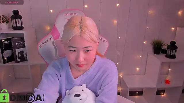 Aisi 18 online show from 11/28/25, 03:53