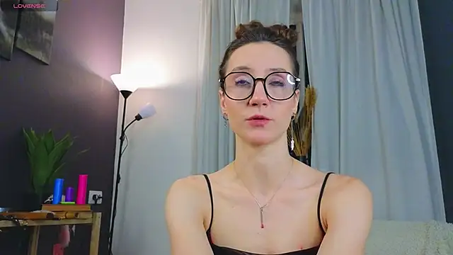 laracroftmansion online show from 05/27/26, 03:20